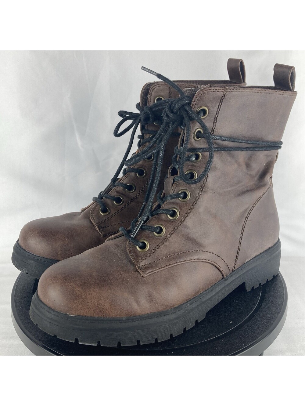 Women’s Size 7.5 SO Dark Brown Lace Up Side Zip Lug Sole Chunky Combat Boots